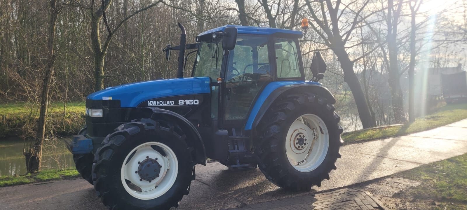Traktor vrste New Holland 8160, Gebrauchtmaschine v Houwerzijl (Slika 2)