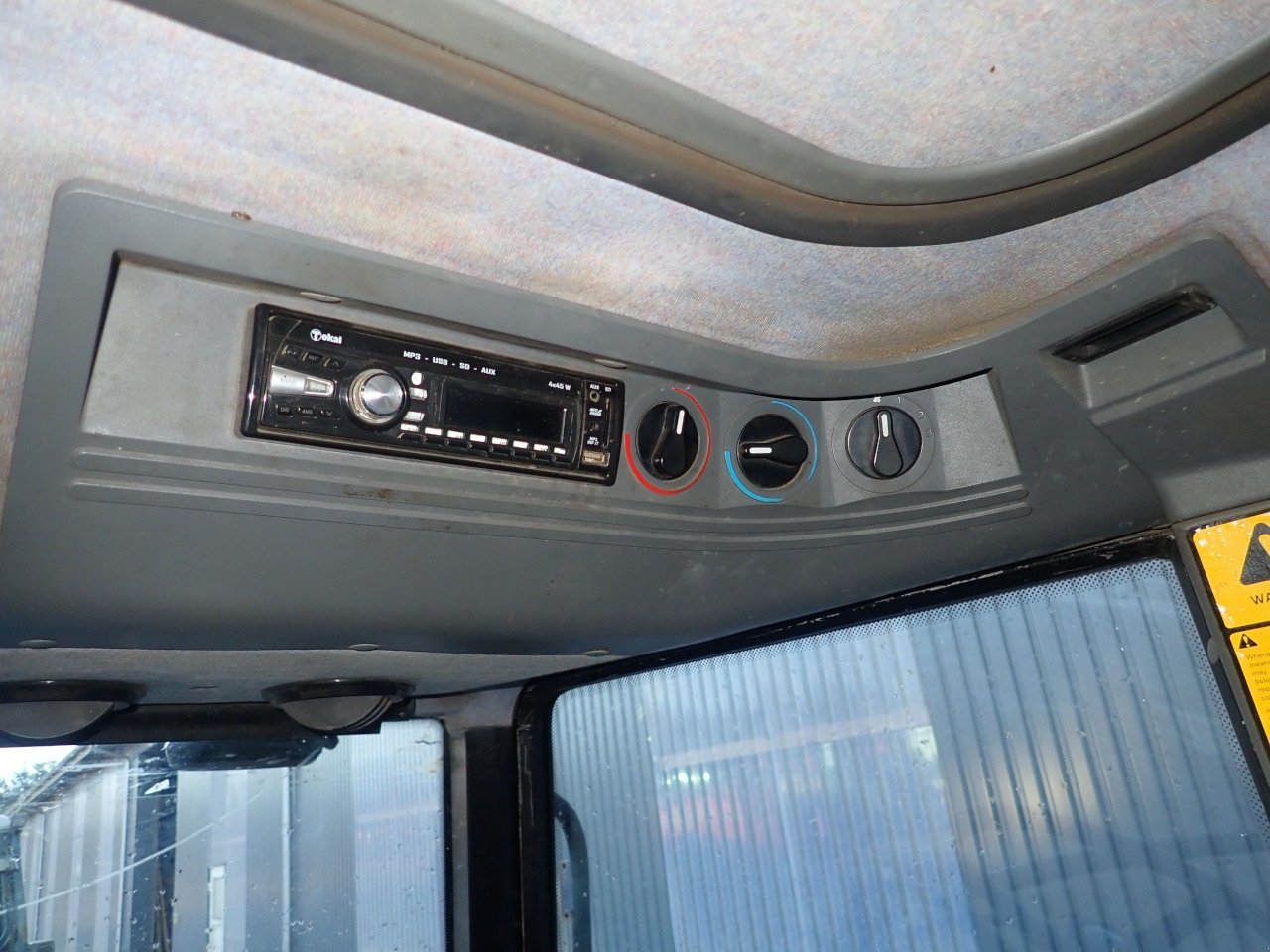 Traktor of the type New Holland 8240, Gebrauchtmaschine in Viborg (Picture 10)