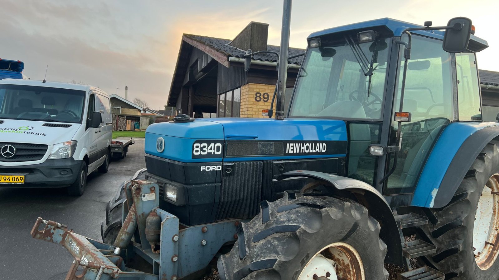 Traktor Türe ait New Holland 8340 Sle årg 1997, Gebrauchtmaschine içinde Løkken (resim 2)