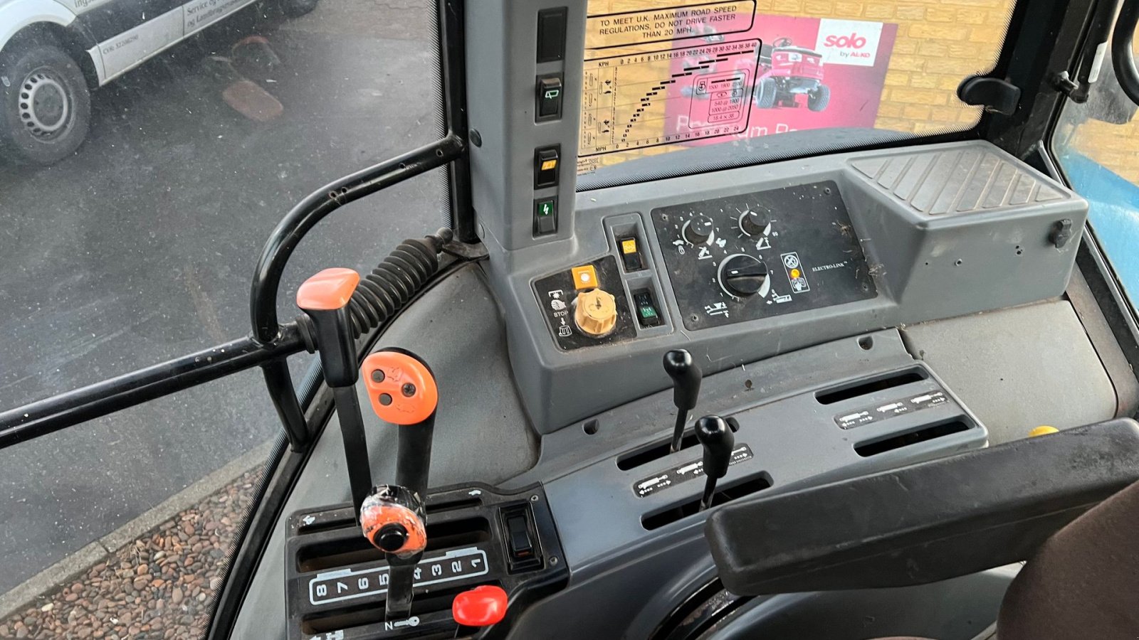 Traktor Türe ait New Holland 8340 Sle årg 1997, Gebrauchtmaschine içinde Løkken (resim 4)