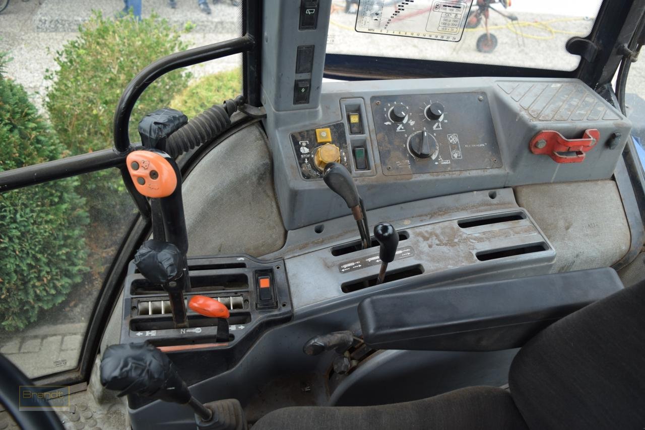 Traktor des Typs New Holland 8340, Gebrauchtmaschine in Oyten (Bild 8)