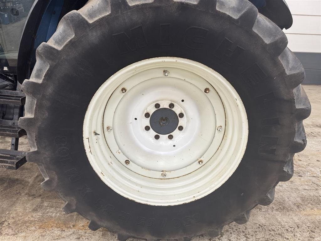 Traktor van het type New Holland 8360 4WD, Gebrauchtmaschine in Haderup (Foto 23)