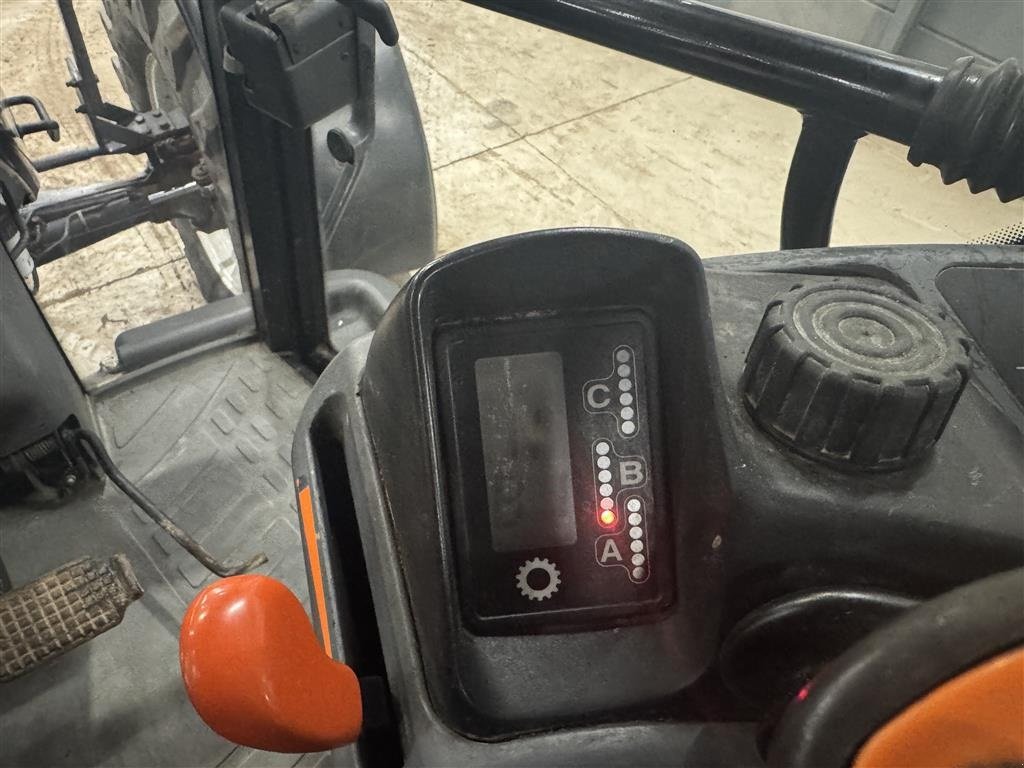 Traktor van het type New Holland 8360 4WD, Gebrauchtmaschine in Haderup (Foto 20)