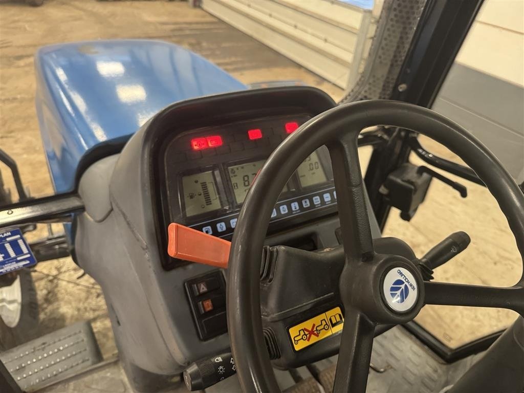 Traktor van het type New Holland 8360 4WD, Gebrauchtmaschine in Haderup (Foto 17)