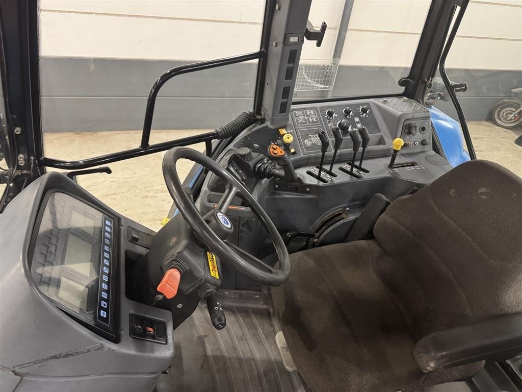 Traktor van het type New Holland 8360 4WD, Gebrauchtmaschine in Haderup (Foto 13)