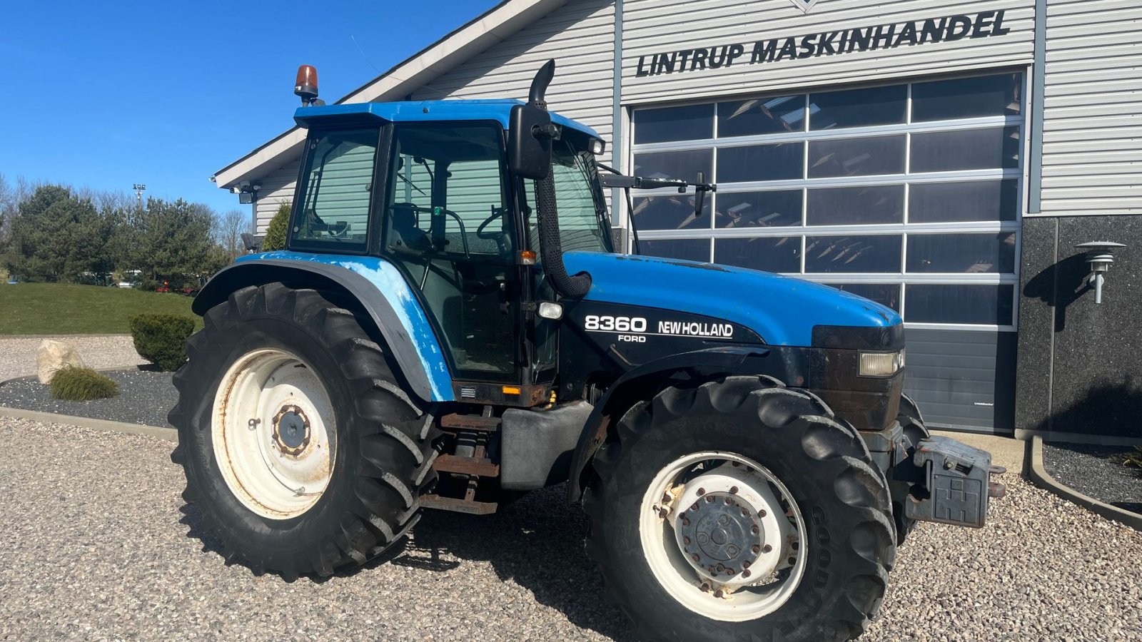 Traktor типа New Holland 8360 Rangecommand, Gebrauchtmaschine в Lintrup (Фотография 16)