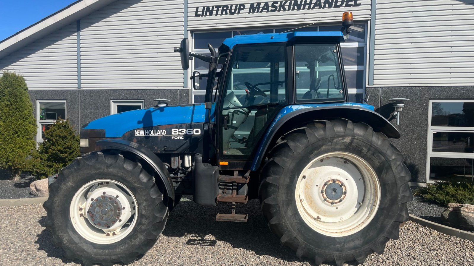 Traktor типа New Holland 8360 Rangecommand, Gebrauchtmaschine в Lintrup (Фотография 11)