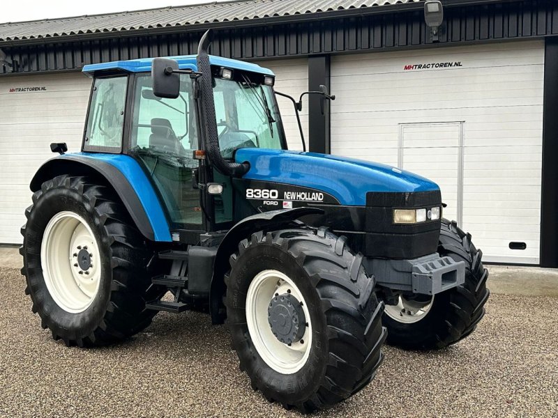 Traktor типа New Holland 8360, Gebrauchtmaschine в Linde (dr) (Фотография 1)
