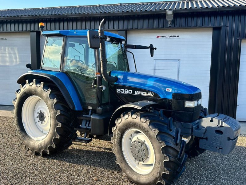 Traktor типа New Holland 8360, Gebrauchtmaschine в Linde (dr) (Фотография 1)