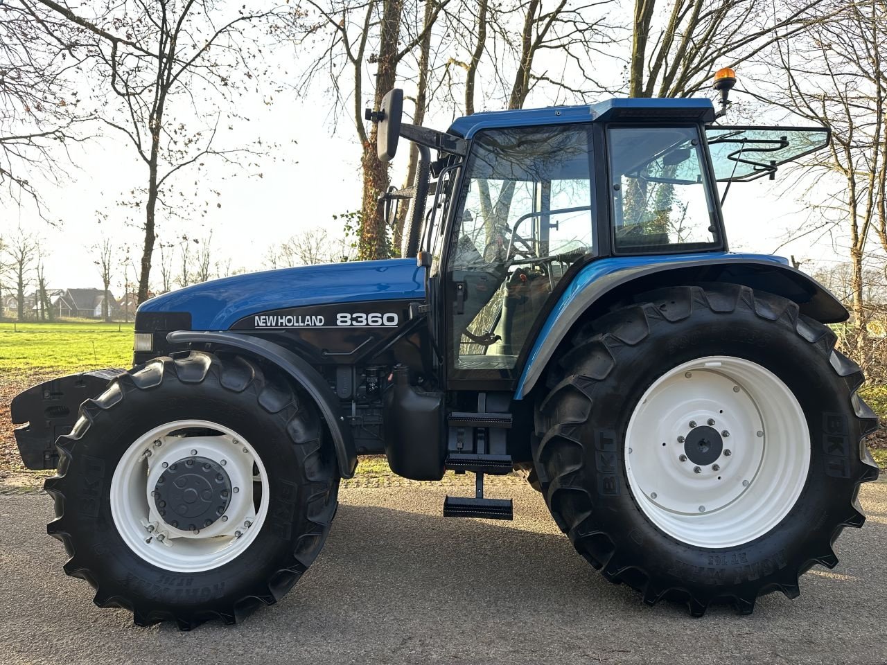 Traktor типа New Holland 8360, Gebrauchtmaschine в Rossum (Фотография 3)