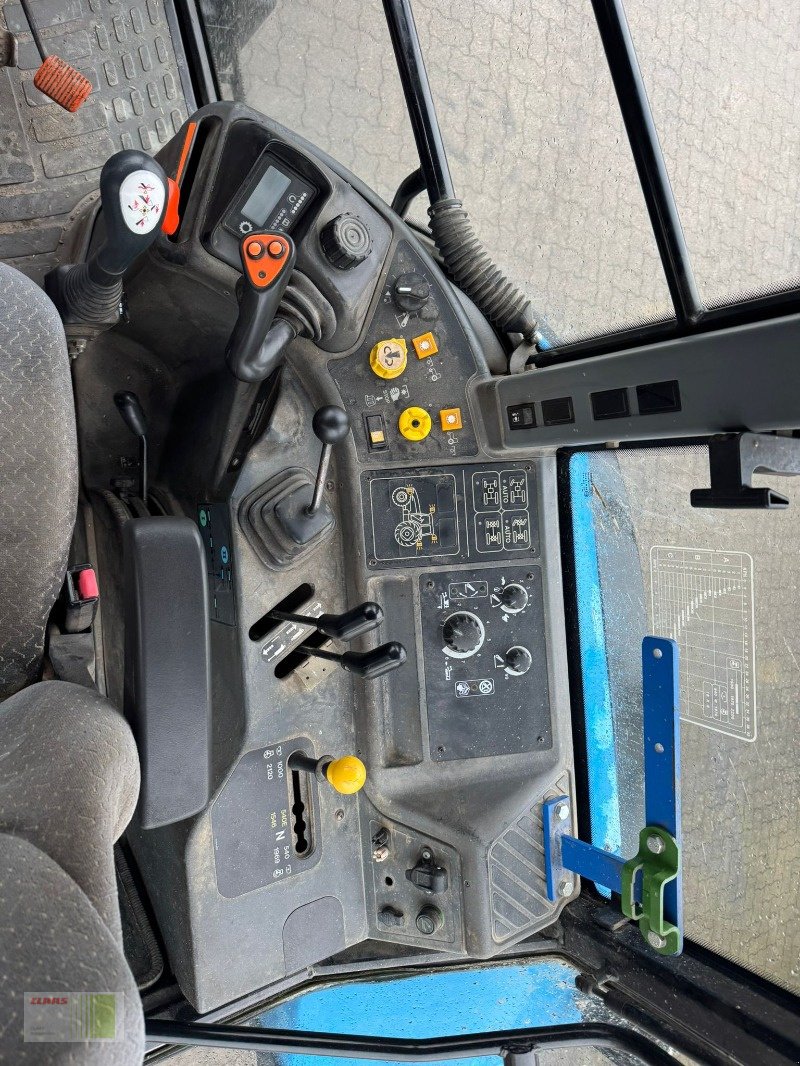 Traktor des Typs New Holland 8360, Gebrauchtmaschine in Risum-Lindholm (Bild 31)