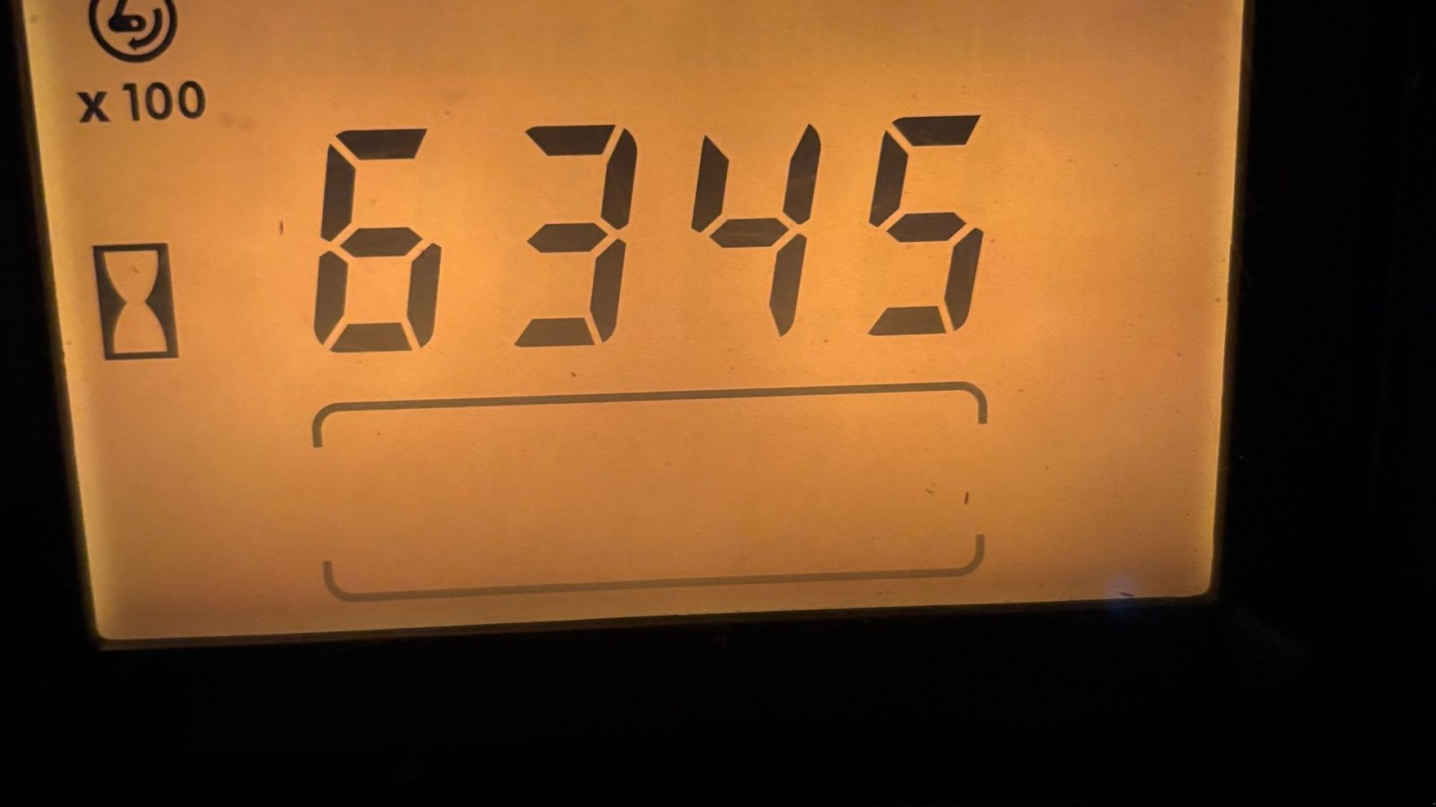 Traktor типа New Holland 8560 Kun 6300 timer, Gebrauchtmaschine в Løkken (Фотография 5)