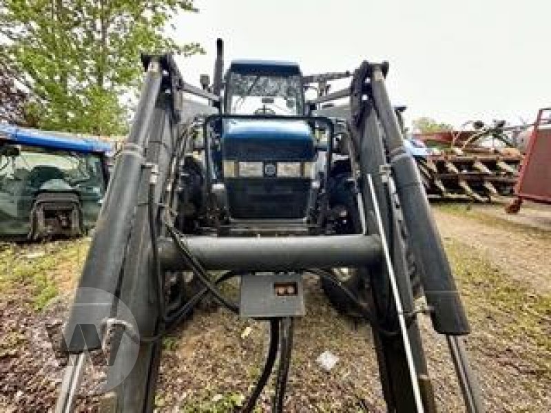 Traktor des Typs New Holland 8560, Gebrauchtmaschine in Husum (Bild 3)