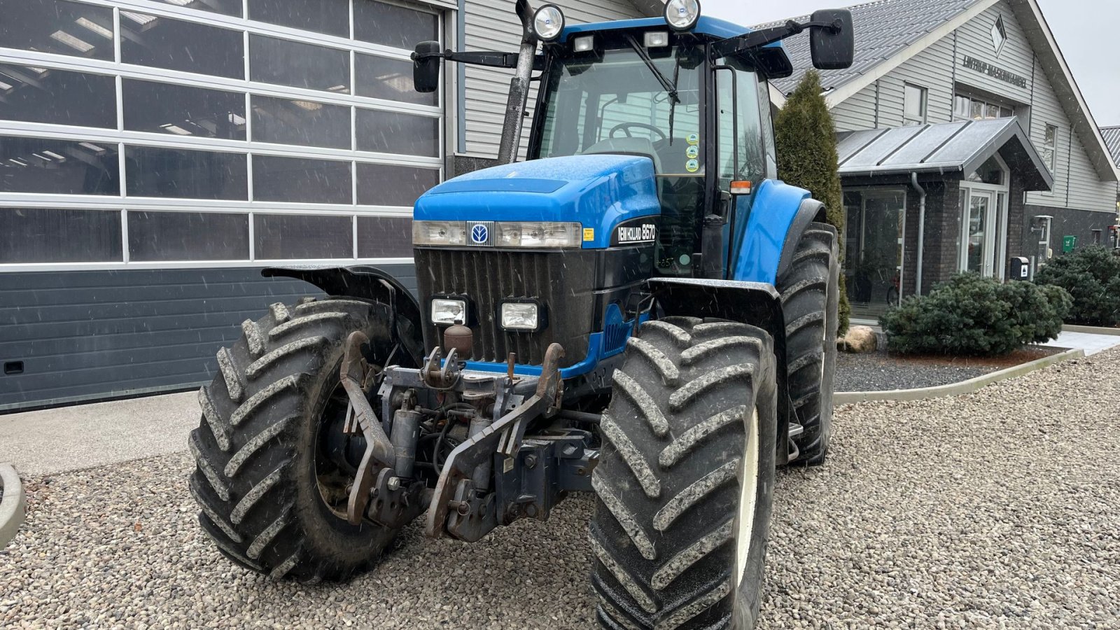 Traktor of the type New Holland 8670 SuperSteer og frontlift, Gebrauchtmaschine in Lintrup (Picture 10)