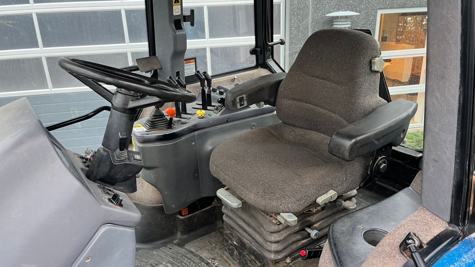 Traktor of the type New Holland 8670 SuperSteer og frontlift, Gebrauchtmaschine in Lintrup (Picture 7)