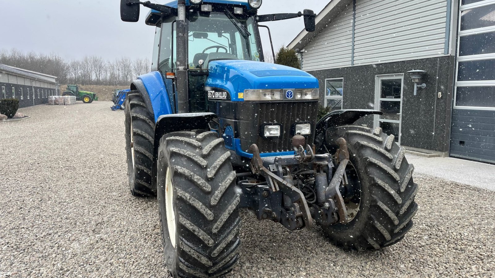 Traktor of the type New Holland 8670 SuperSteer og frontlift, Gebrauchtmaschine in Lintrup (Picture 19)
