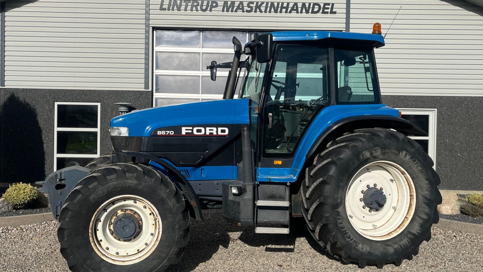 Traktor от тип New Holland 8670 Supersteer Samme ejer siden 2012, evt. med tvillinghjul, Gebrauchtmaschine в Lintrup (Снимка 1)