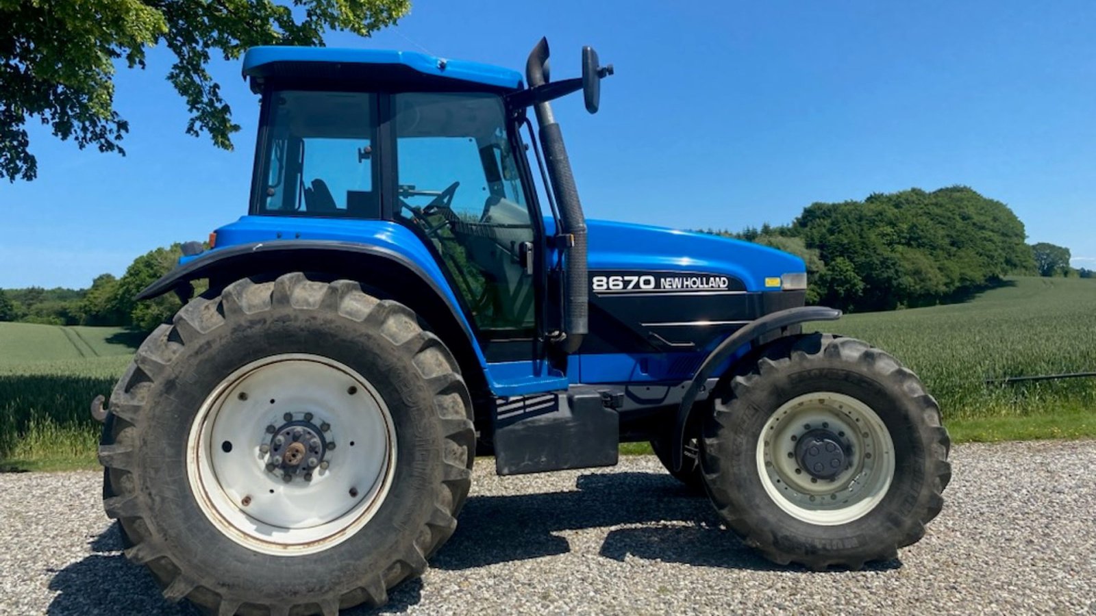 Traktor of the type New Holland 8670 Supersteer, Gebrauchtmaschine in Aabenraa (Picture 3)