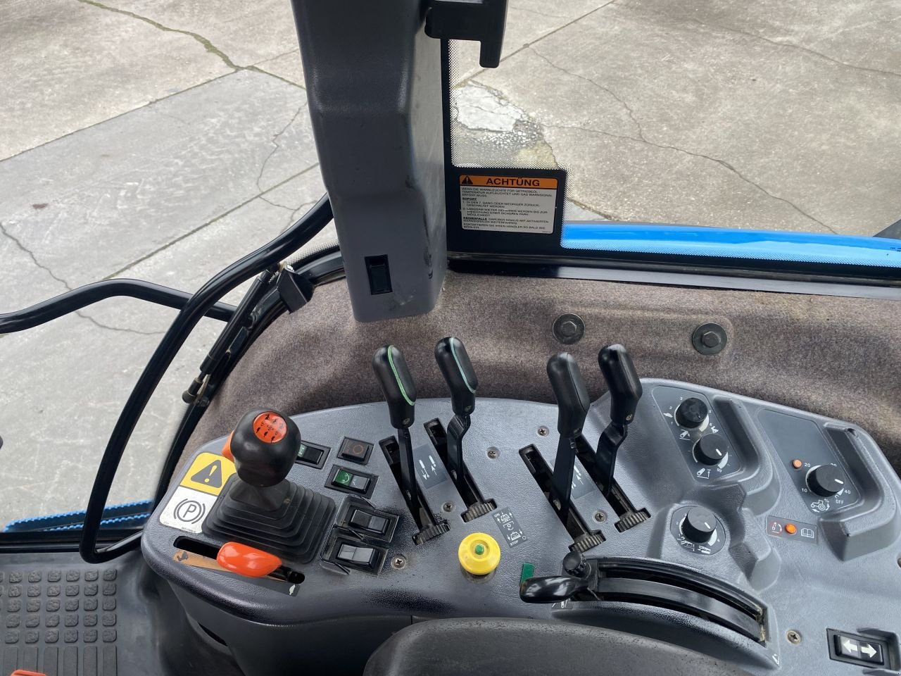 Traktor от тип New Holland 8870, Gebrauchtmaschine в De Mortel (Снимка 11)