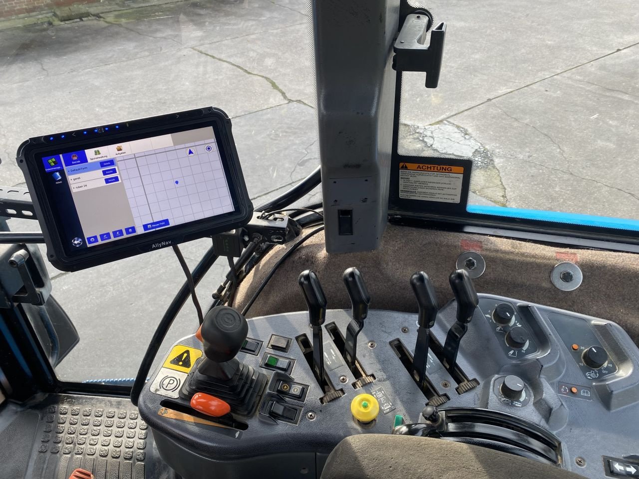 Traktor of the type New Holland 8970, Gebrauchtmaschine in De Mortel (Picture 10)