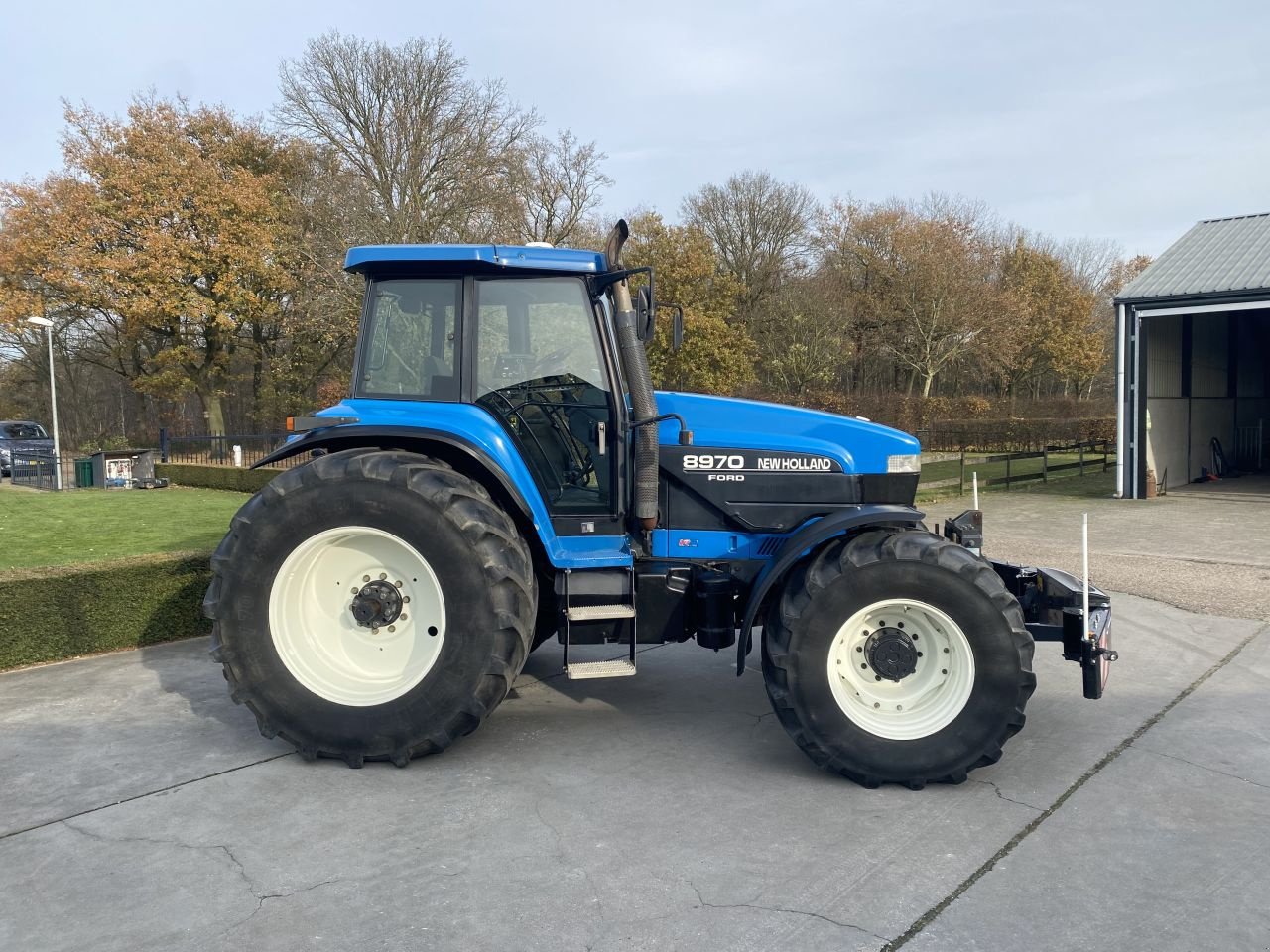 Traktor of the type New Holland 8970, Gebrauchtmaschine in De Mortel (Picture 2)