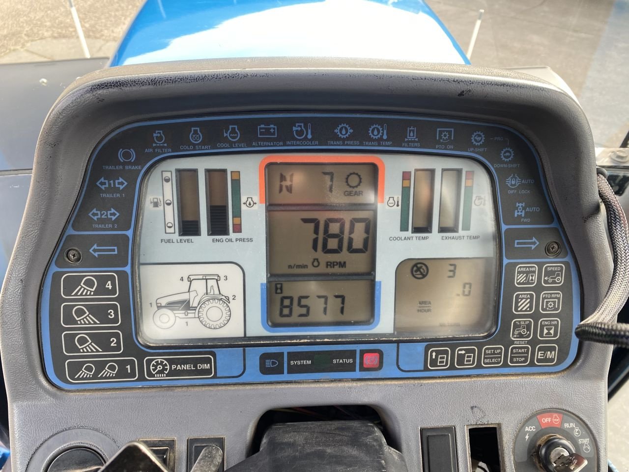 Traktor of the type New Holland 8970, Gebrauchtmaschine in De Mortel (Picture 11)