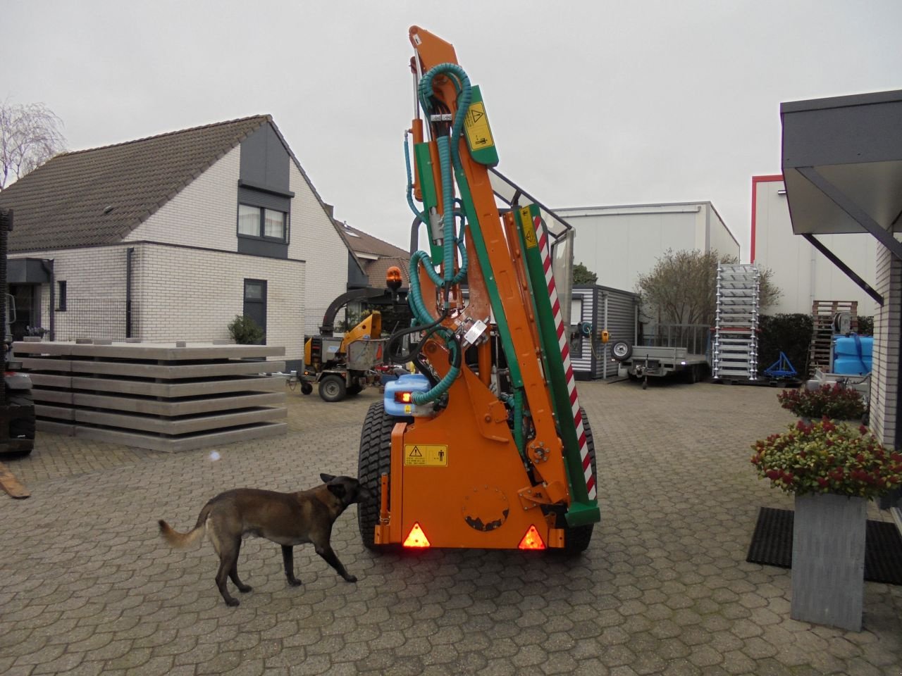 Traktor des Typs New Holland boomer 2035, Gebrauchtmaschine in Hedel (Bild 3)