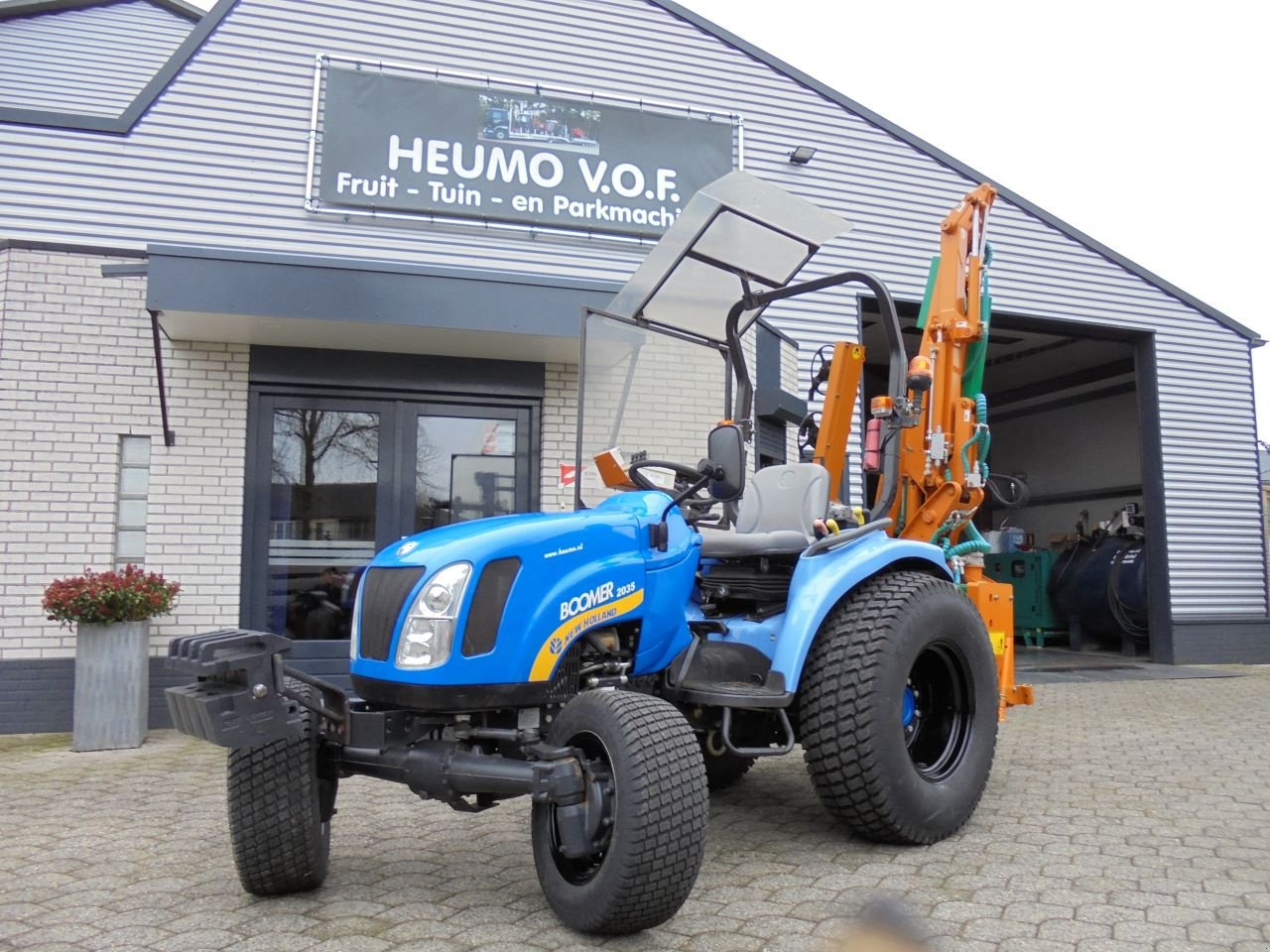 Traktor des Typs New Holland boomer 2035, Gebrauchtmaschine in Hedel (Bild 7)