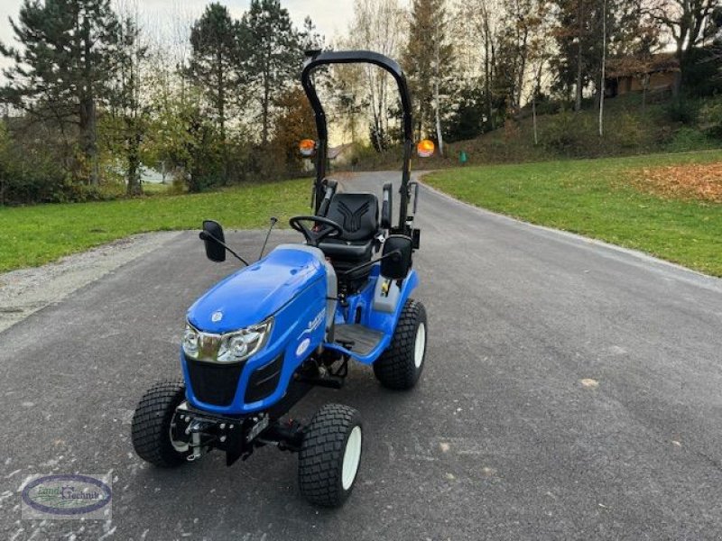 Traktor des Typs New Holland Boomer 25 C, Neumaschine in Münzkirchen (Bild 4)