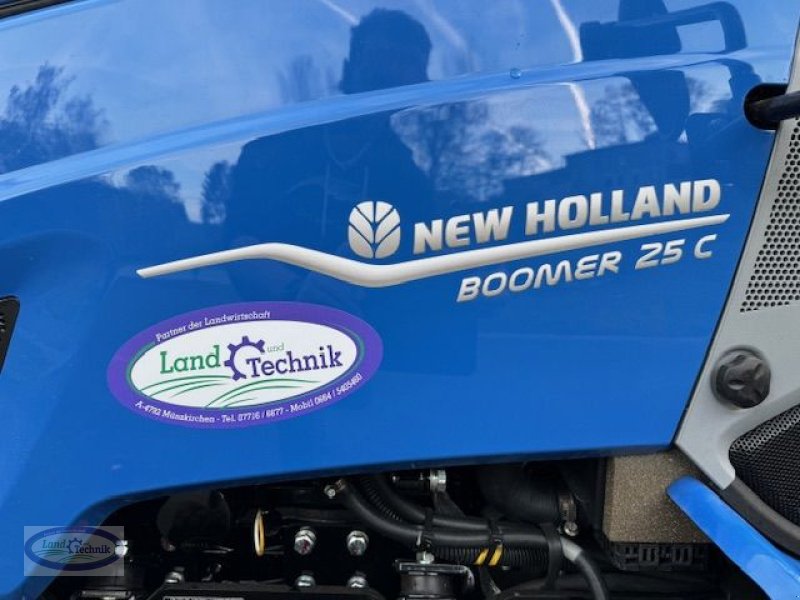 Traktor des Typs New Holland Boomer 25 C, Neumaschine in Münzkirchen (Bild 3)