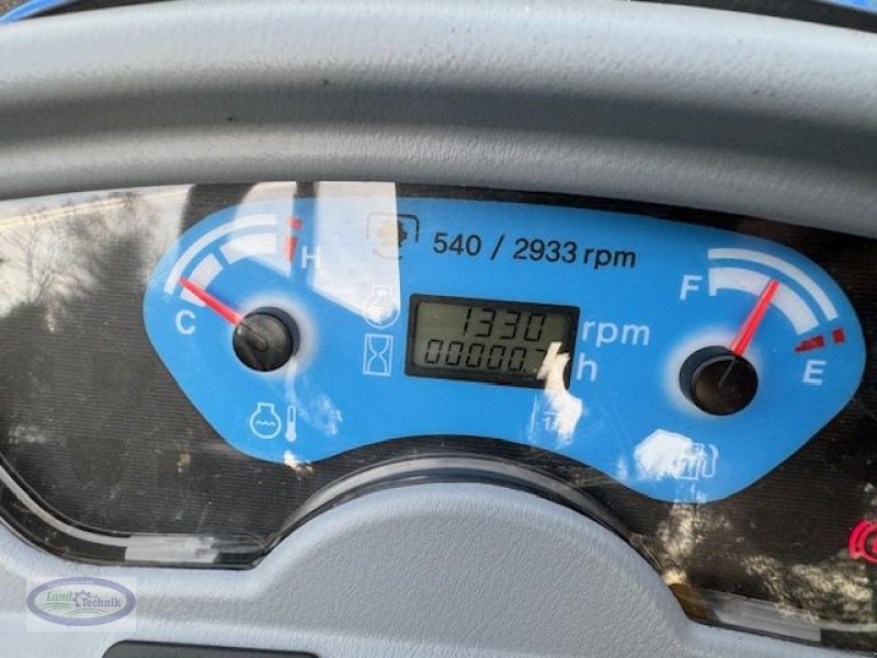 Traktor des Typs New Holland Boomer 25 C, Neumaschine in Münzkirchen (Bild 16)