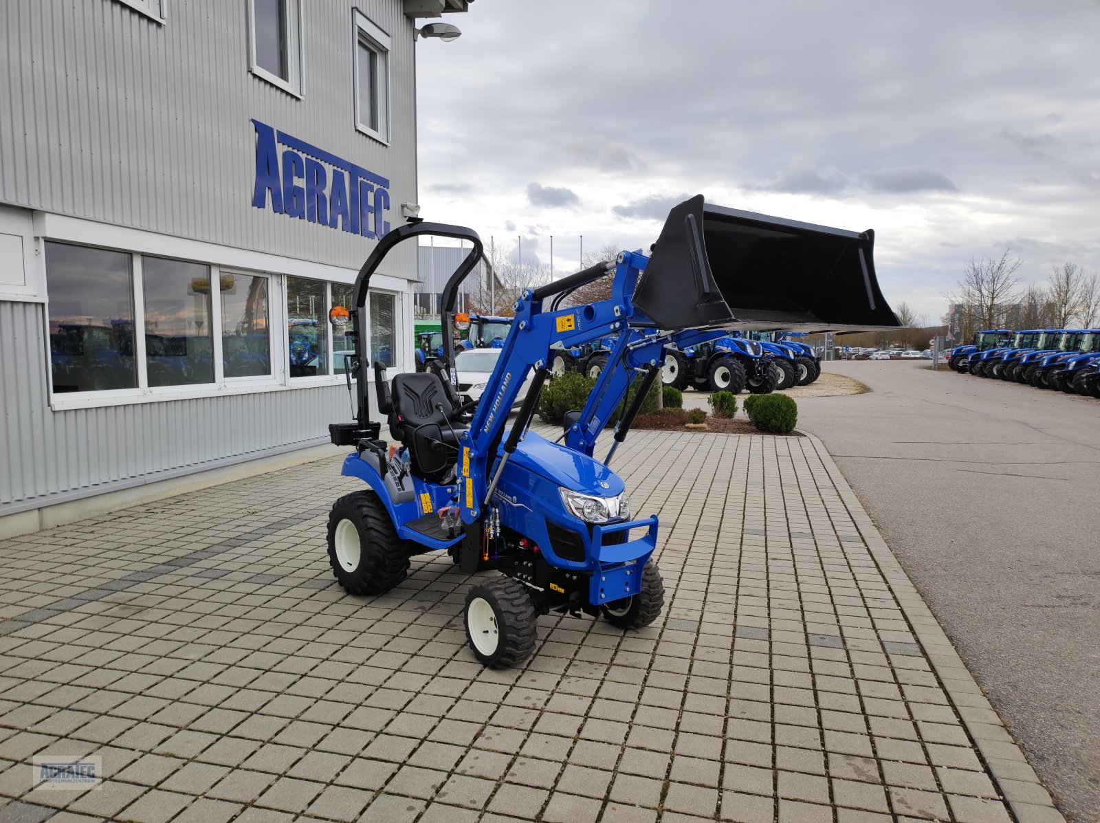 Traktor типа New Holland Boomer 25 Compakt, Neumaschine в Salching bei Straubing (Фотография 5)