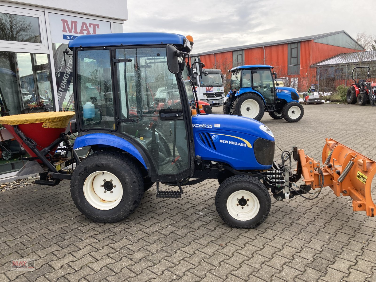 Traktor des Typs New Holland BOOMER 25 HST, Gebrauchtmaschine in Waldkraiburg (Bild 2)