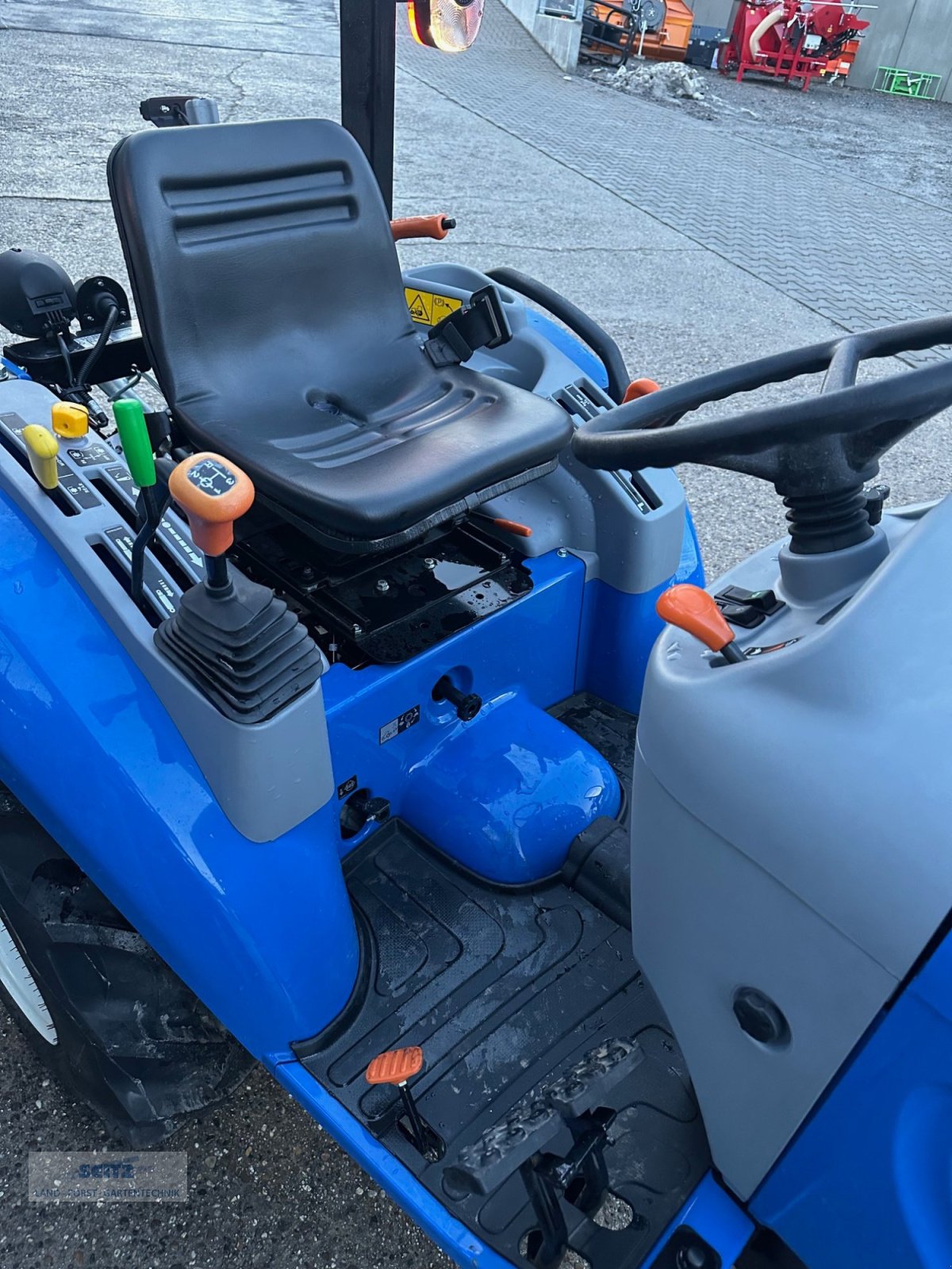 Traktor typu New Holland BOOMER 25, Neumaschine v Lindenfels-Glattbach (Obrázok 7)