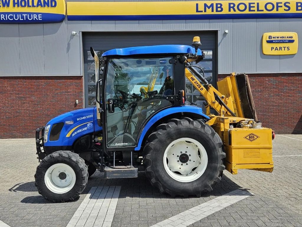 Traktor типа New Holland Boomer 3050 met Bos Maaiarm, Gebrauchtmaschine в BENNEKOM (Фотография 9)