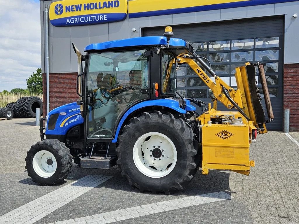 Traktor типа New Holland Boomer 3050 met Bos Maaiarm, Gebrauchtmaschine в BENNEKOM (Фотография 8)