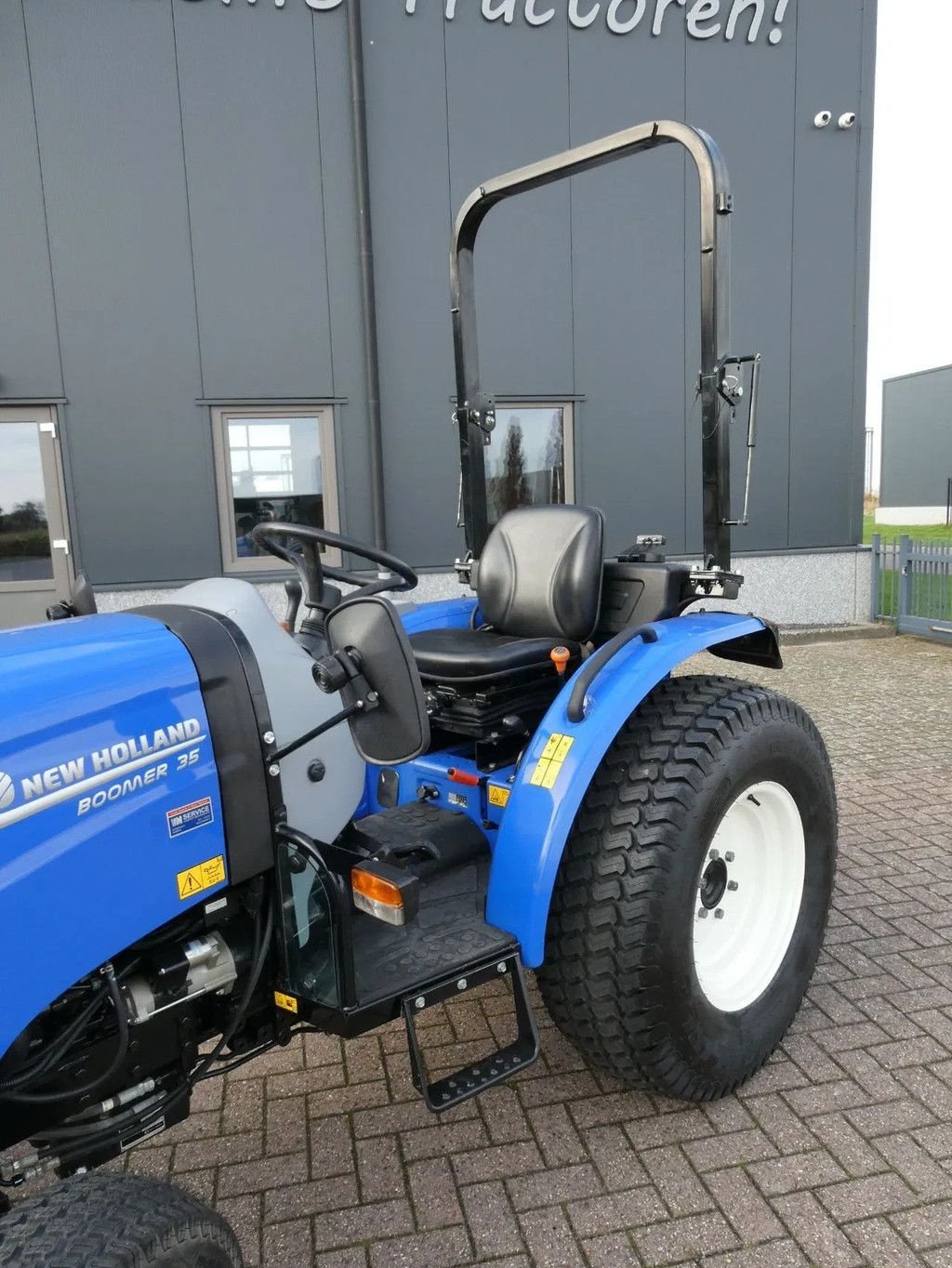 Traktor des Typs New Holland Boomer 35 4wd HST / 00750 Draaiuren / Automaat, Gebrauchtmaschine in Swifterband (Bild 11)