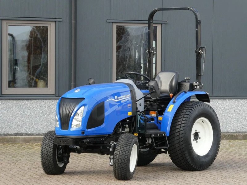 Traktor des Typs New Holland Boomer 35 4wd HST / 00750 Draaiuren / Automaat, Gebrauchtmaschine in Swifterband (Bild 1)