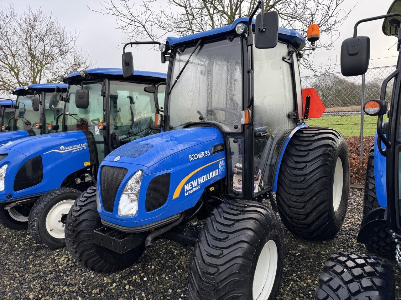 Traktor des Typs New Holland BOOMER 35 HST, Gebrauchtmaschine in Hadsten (Bild 1)