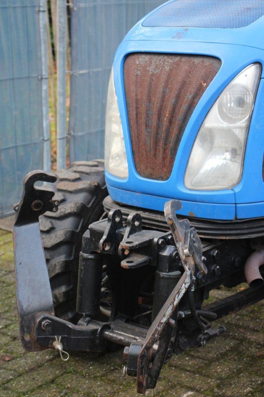 Traktor типа New Holland Boomer 35, Gebrauchtmaschine в Antwerpen (Фотография 10)