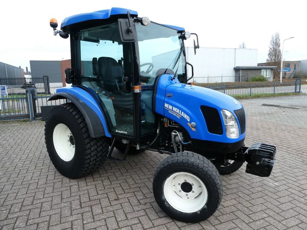 Traktor des Typs New Holland Boomer 45D 4wd CVT / 02211 Draaiuren / Zeer lage urenstand, Gebrauchtmaschine in Swifterband (Bild 2)
