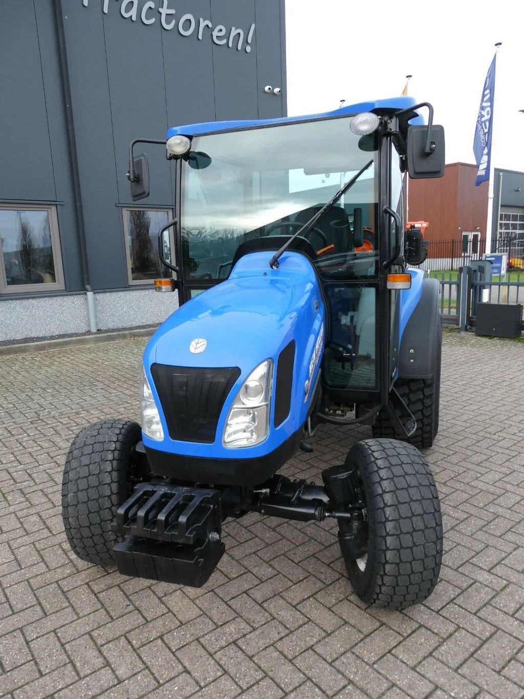 Traktor des Typs New Holland Boomer 45D 4wd CVT / 02211 Draaiuren / Zeer lage urenstand, Gebrauchtmaschine in Swifterband (Bild 4)