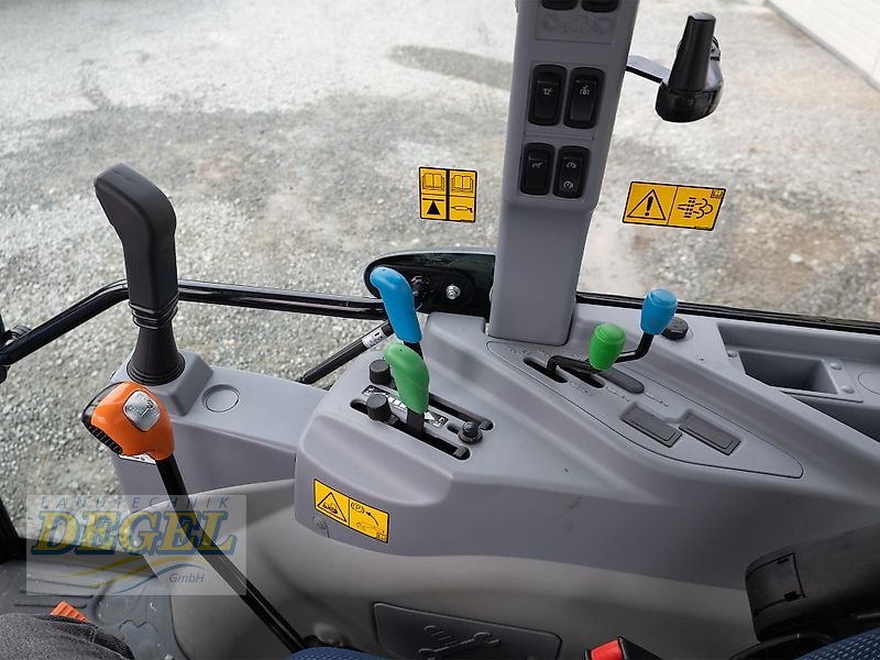 Traktor типа New Holland Boomer 50 CAB, Gebrauchtmaschine в Feilitzsch (Фотография 9)