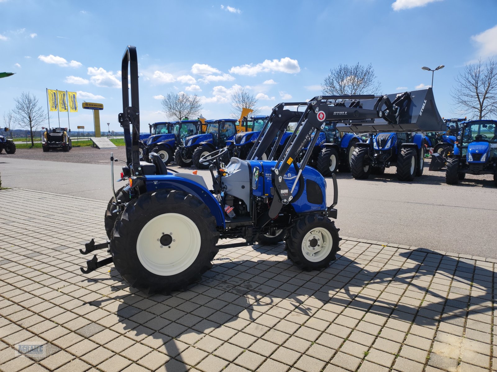 Traktor des Typs New Holland Boomer 50 HST, Neumaschine in Salching bei Straubing (Bild 5)