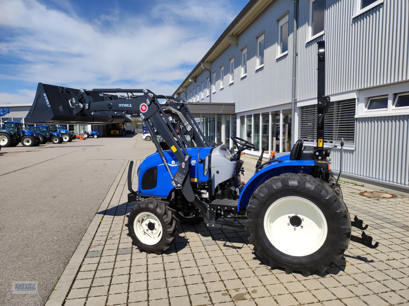 Traktor des Typs New Holland Boomer 50 HST, Neumaschine in Salching bei Straubing (Bild 10)