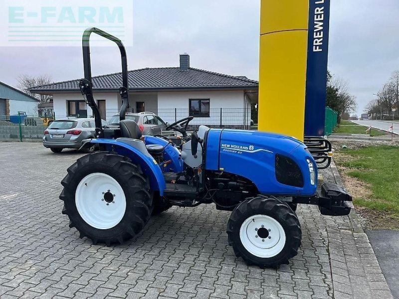 Traktor des Typs New Holland boomer 50 sonderpreis !!!!, Gebrauchtmaschine in BORGENTREICH