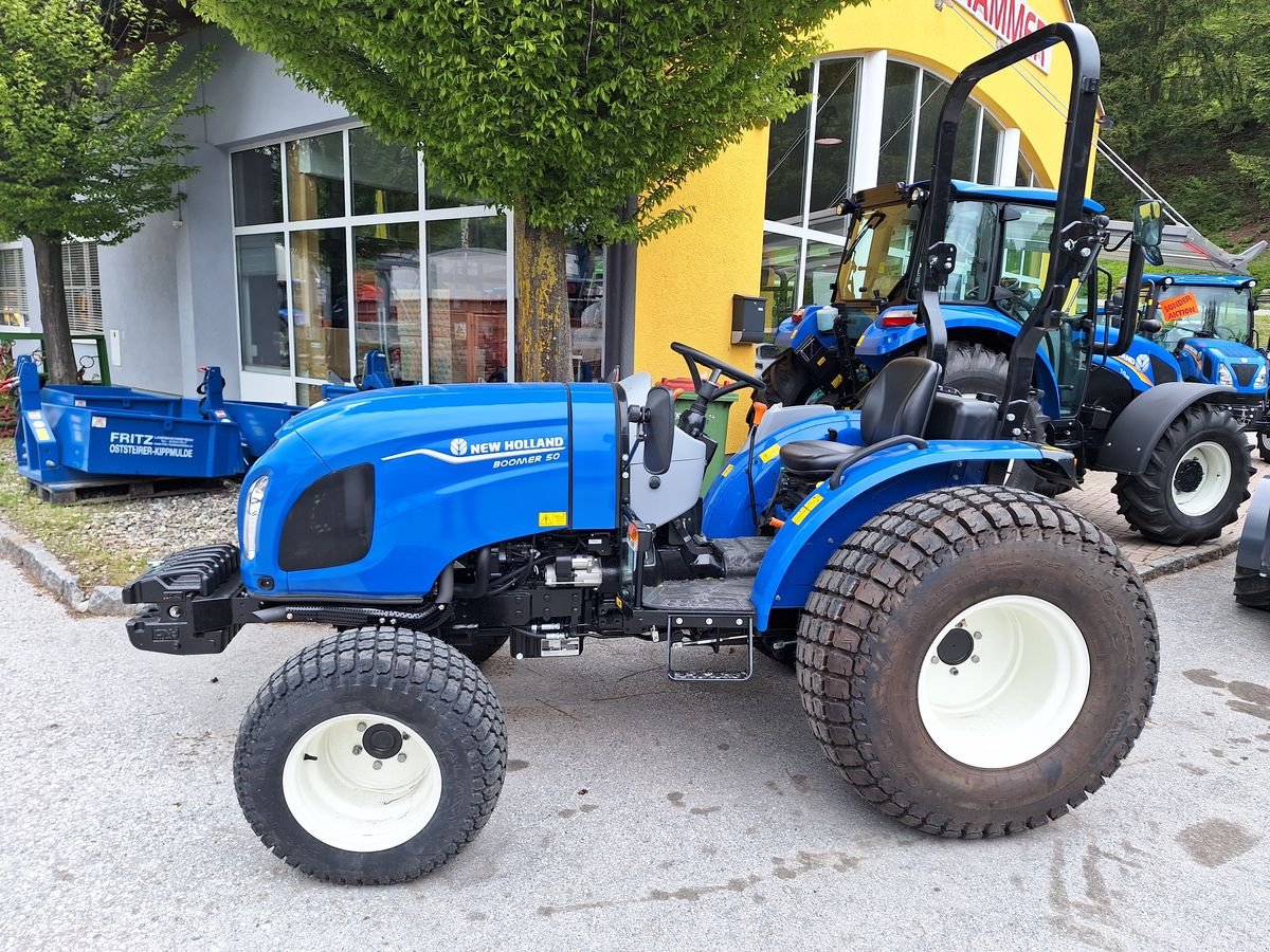 Traktor des Typs New Holland Boomer 50, Neumaschine in Burgkirchen (Bild 4)