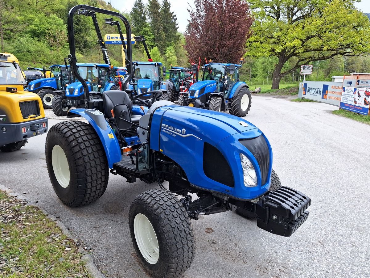 Traktor des Typs New Holland Boomer 50, Neumaschine in Burgkirchen (Bild 2)