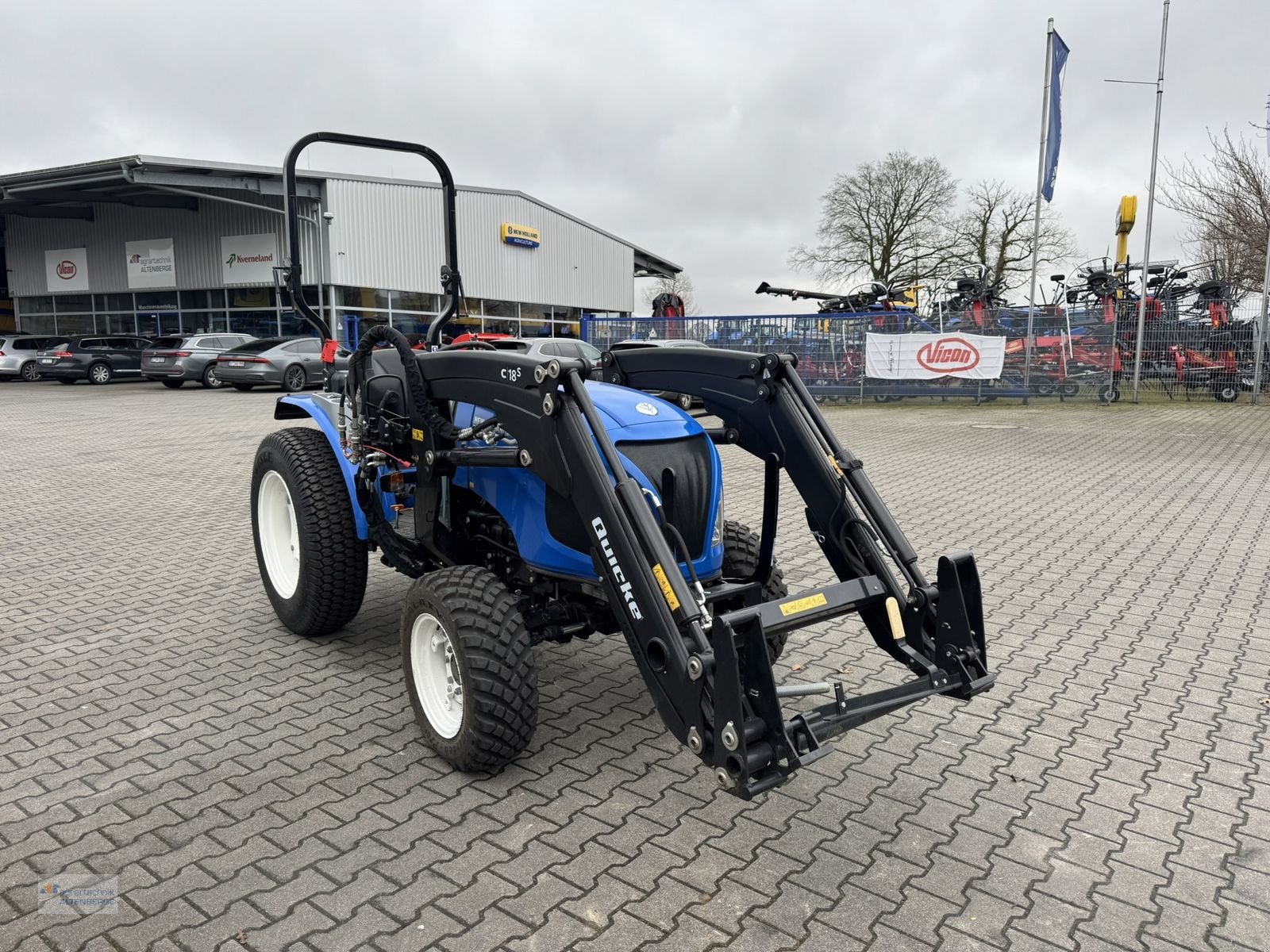 Traktor van het type New Holland Boomer 50, Neumaschine in Altenberge (Foto 3)
