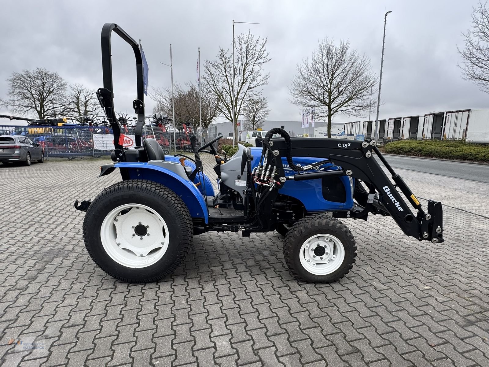 Traktor van het type New Holland Boomer 50, Neumaschine in Altenberge (Foto 4)